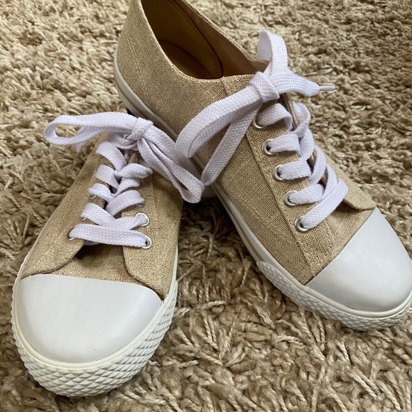 Air Walks Canvas - Picture 5 of 5